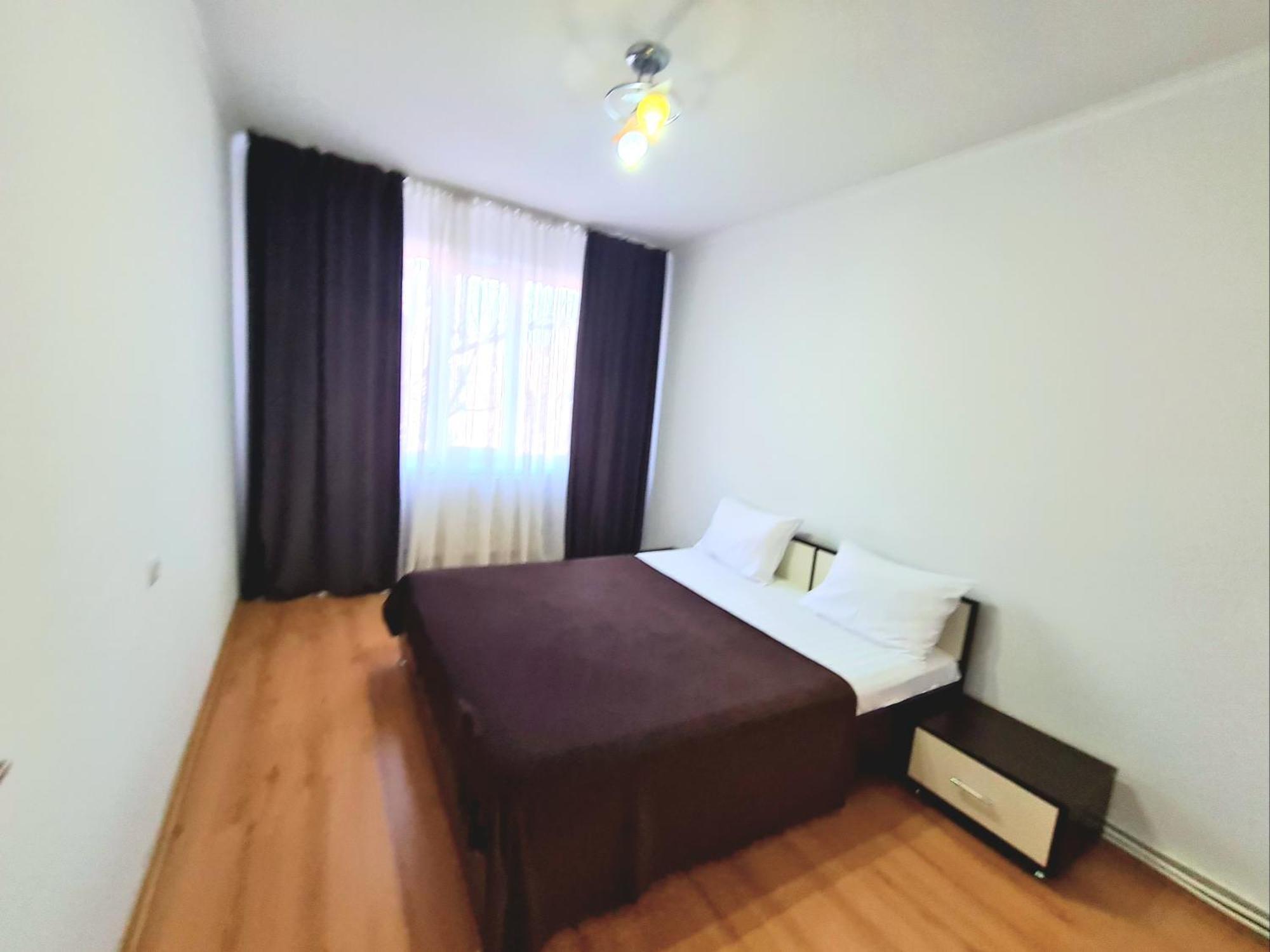 Apartament 2 Bedrooms, Botanica Chisinau Ngoại thất bức ảnh