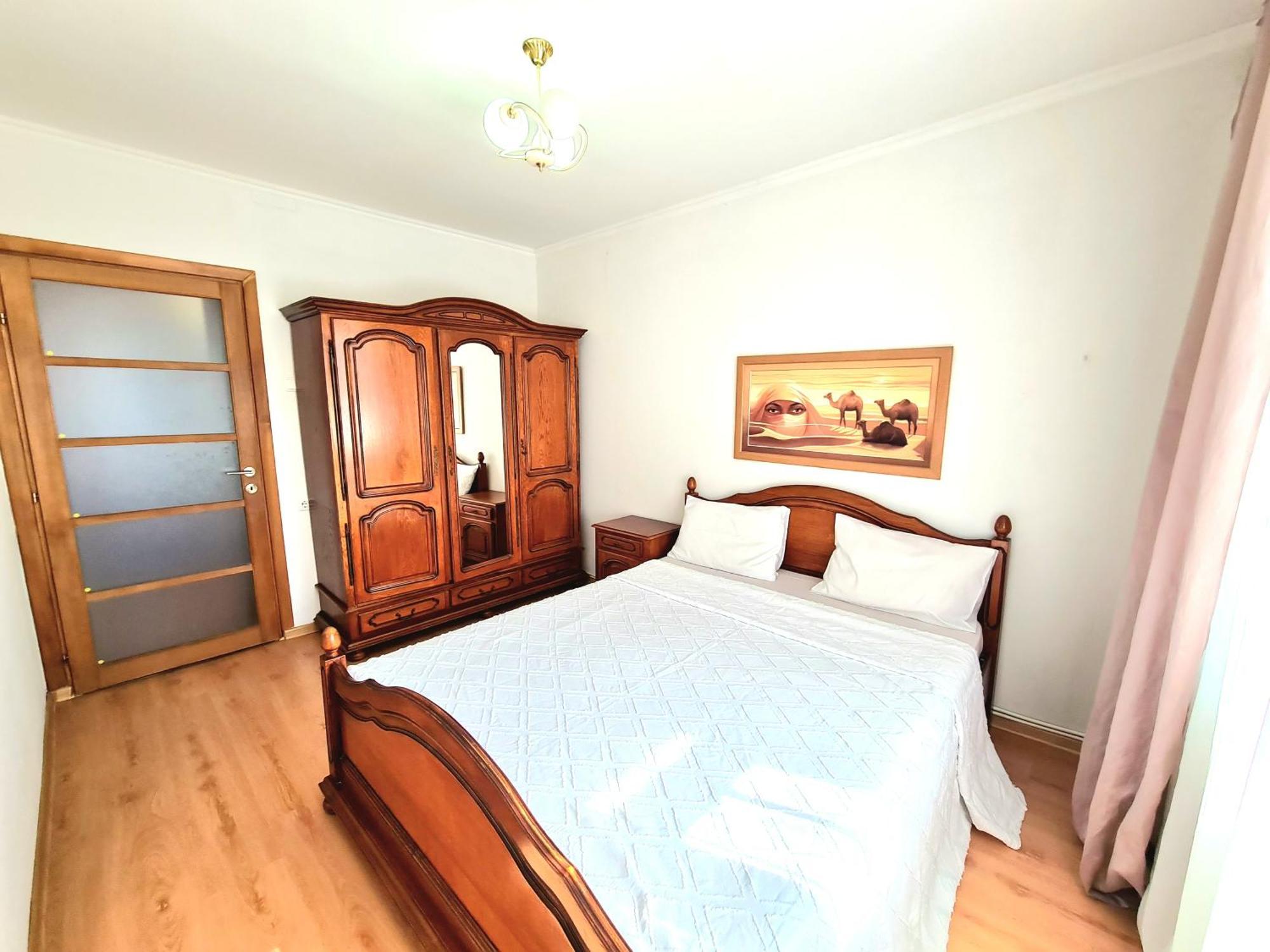 Apartament 2 Bedrooms, Botanica Chisinau Ngoại thất bức ảnh